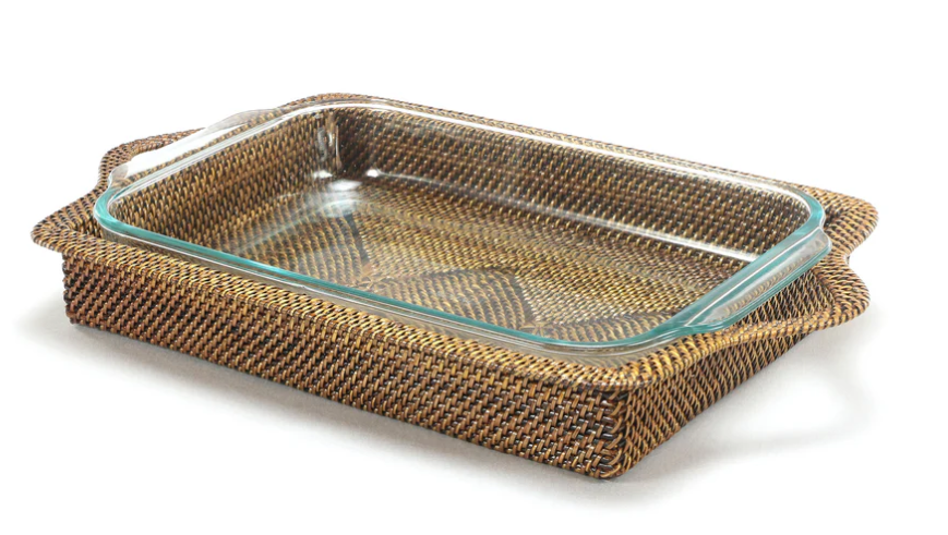 Rectangular Casserole Basket with Pyrex 3 Quart Bakeware