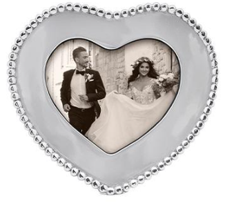 Beaded Heart Frame 4" x 6"